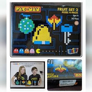 Pac Man Yellow and Blue Pixel Building Blocks Set